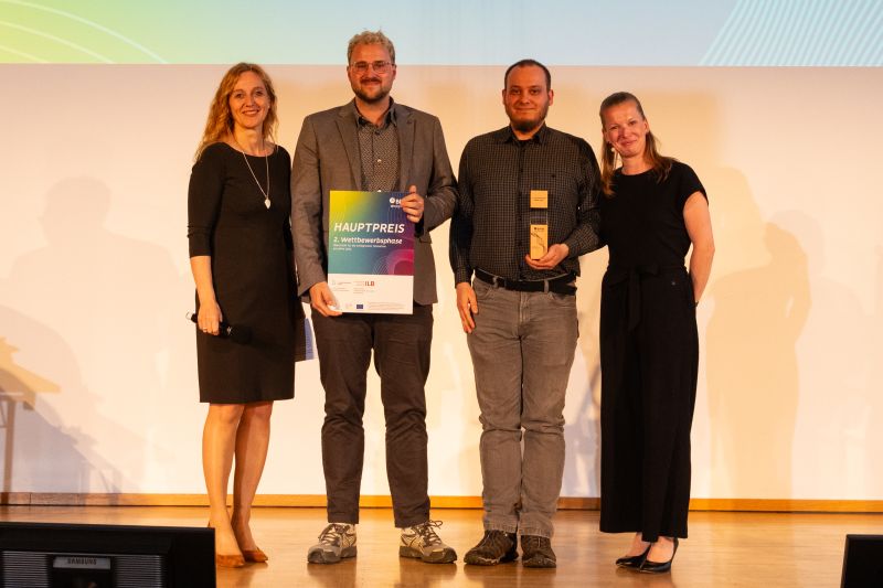Award ceremony at the Berlin-Brandenburg Business Plan Competition.